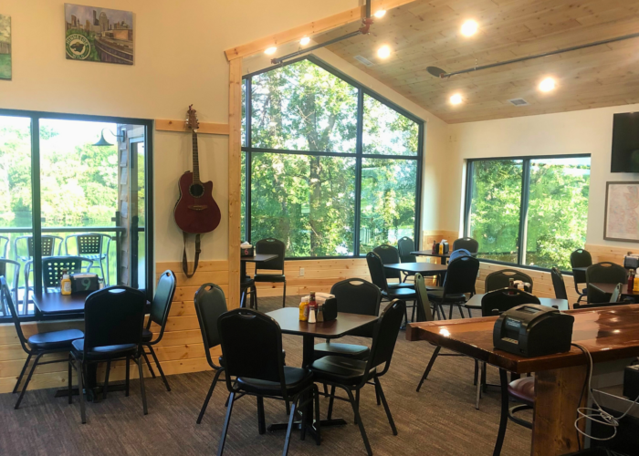 Lakeside Restaurant and Pub