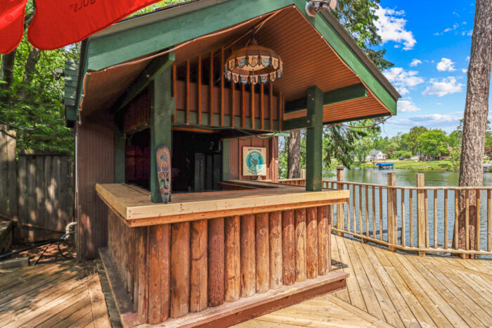 Iconic Northwoods Supper Club on Premier Waterfront Location - Image 7