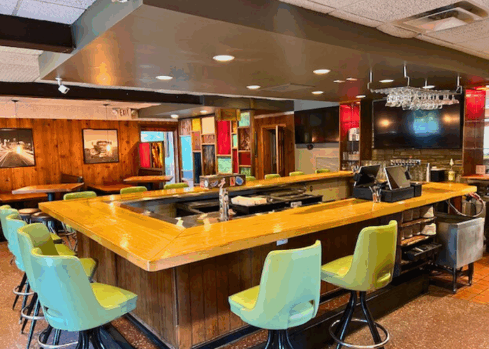 Highly Sought-After Restaurant - Image 4