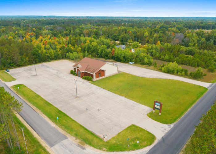 Restaurant, Bar & Event Center in the Northwoods