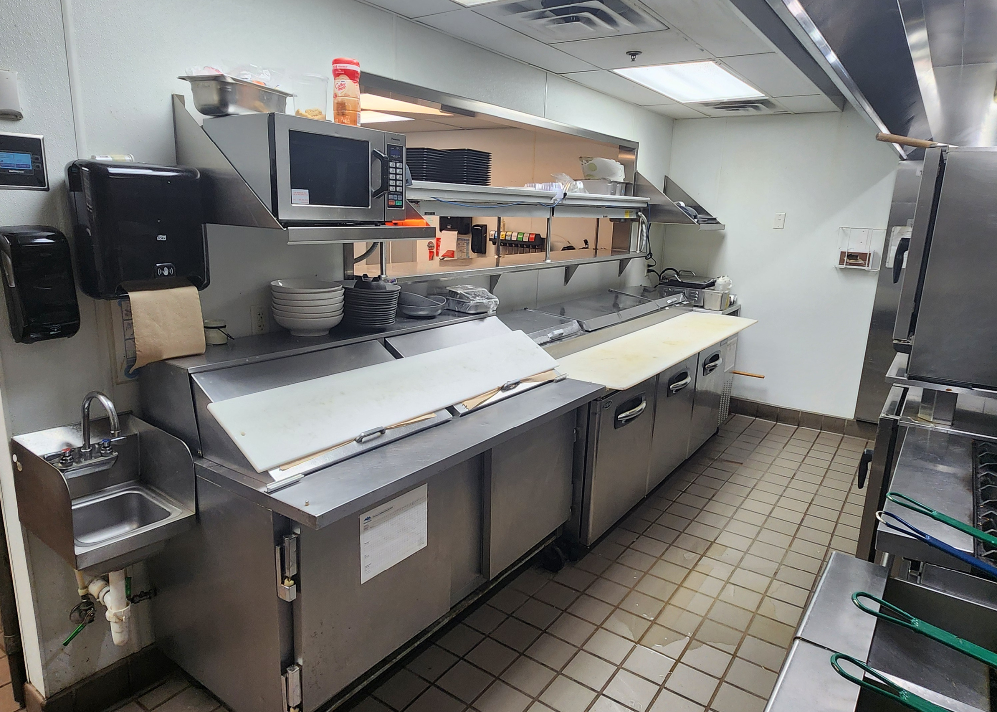 Turnkey and Flexible Restaurant and Bar - Image 4