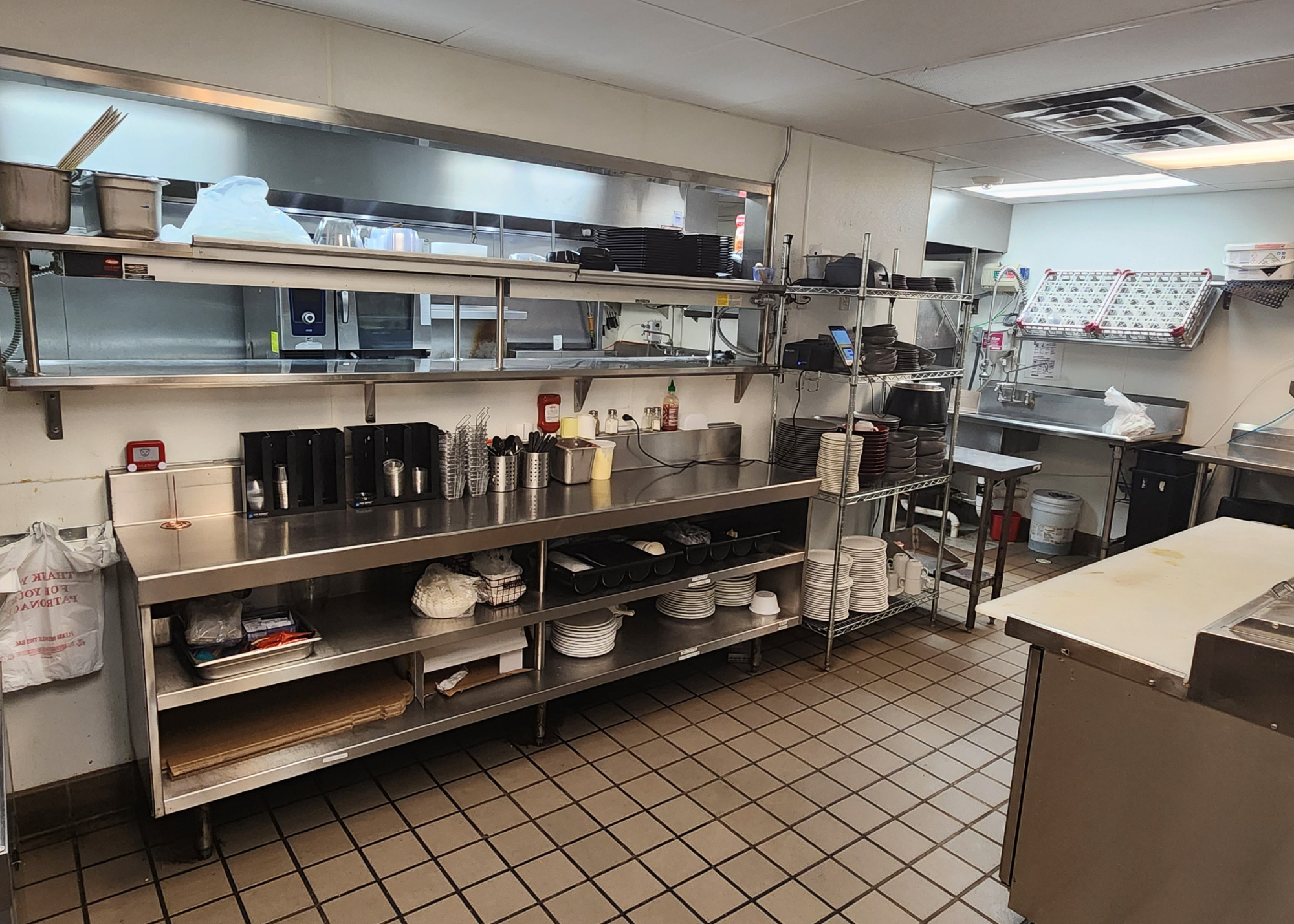 Turnkey and Flexible Restaurant and Bar - Image 3