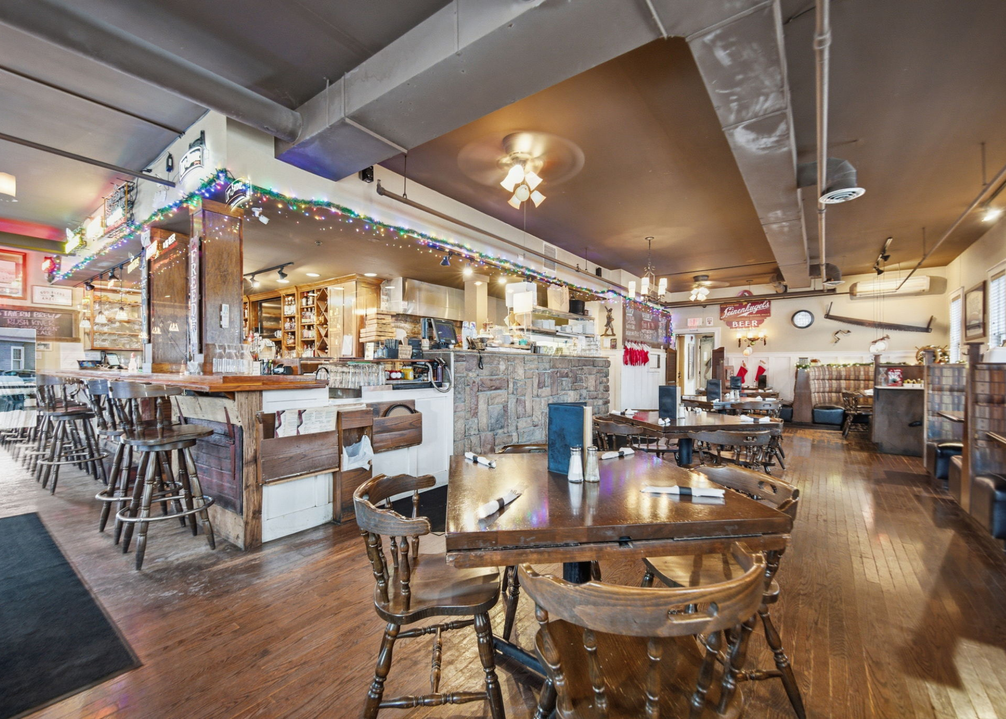 Patriots Tavern - Image 2