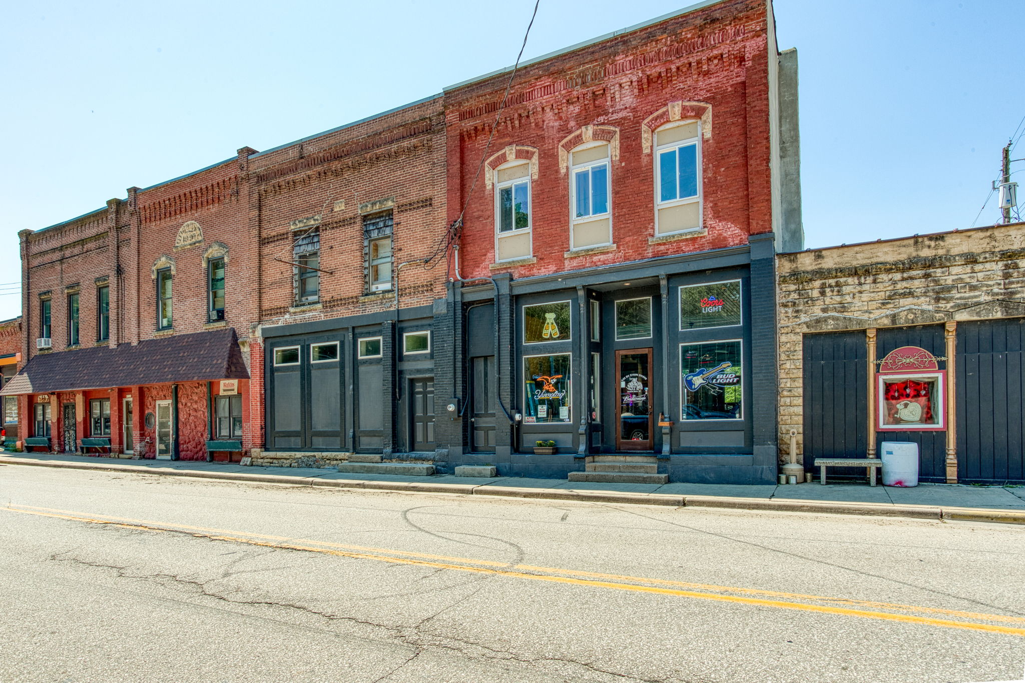 Destination Saloon Along Lake Pepin - Image 6