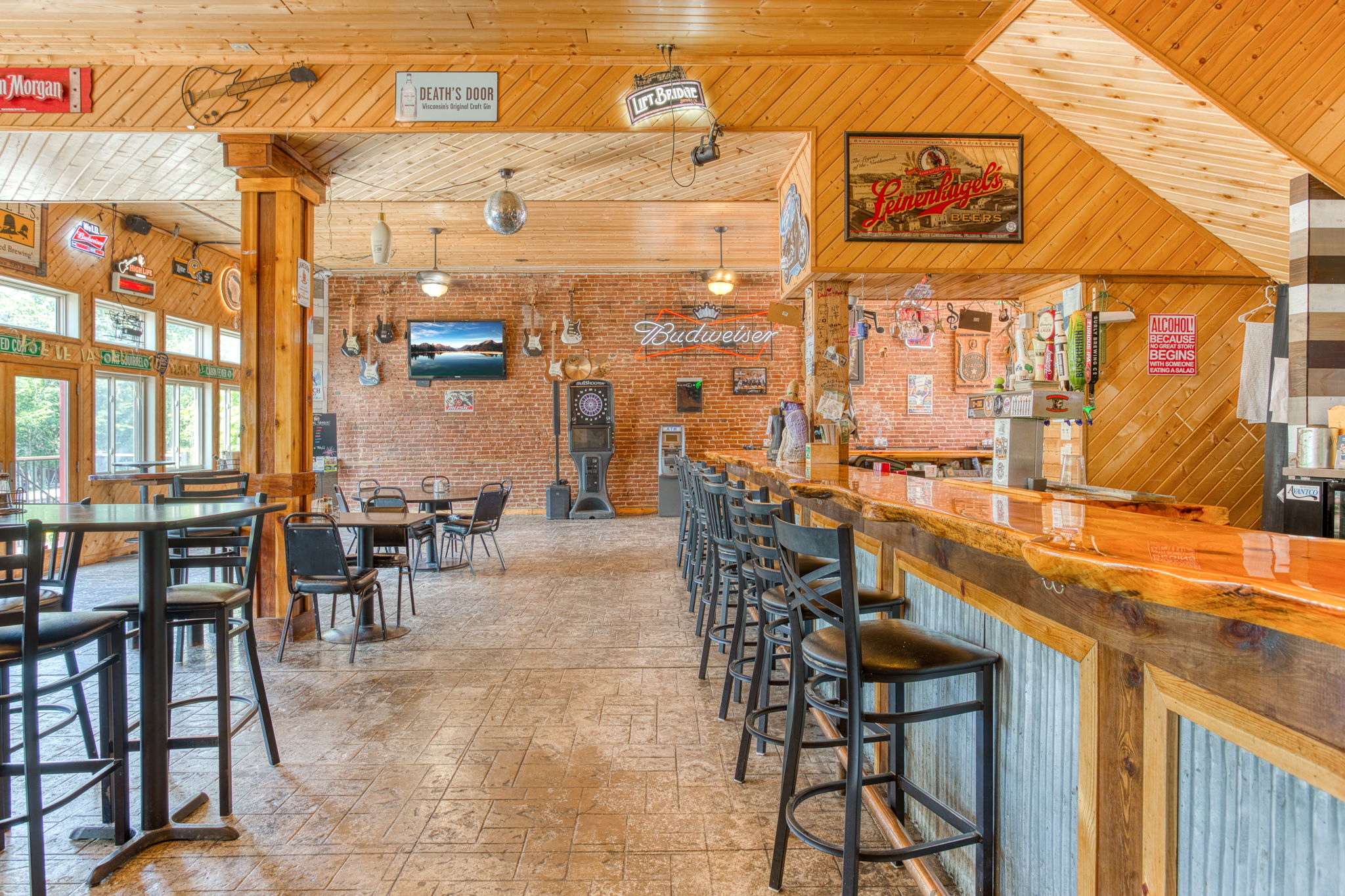 Destination Saloon Along Lake Pepin - Image 2